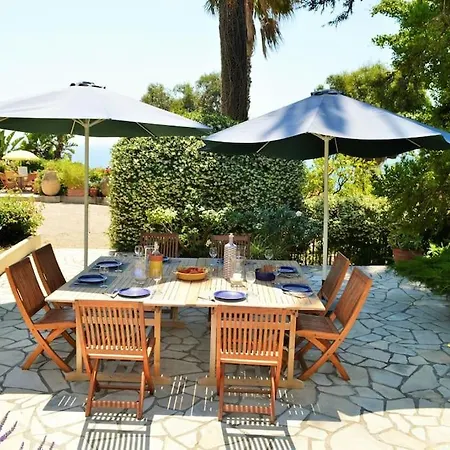 Luxury 4 Bedrooms In *