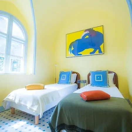 Apartment Luxury 4 Bedrooms In *