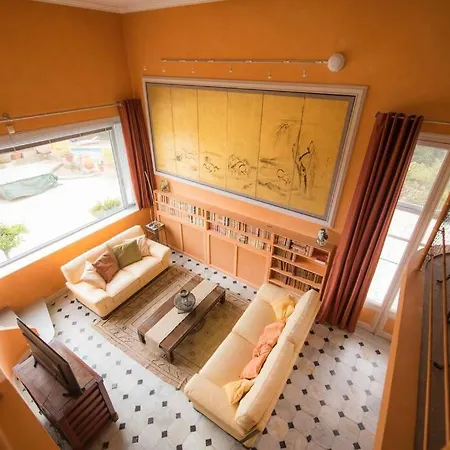 Apartment Luxury 4 Bedrooms In